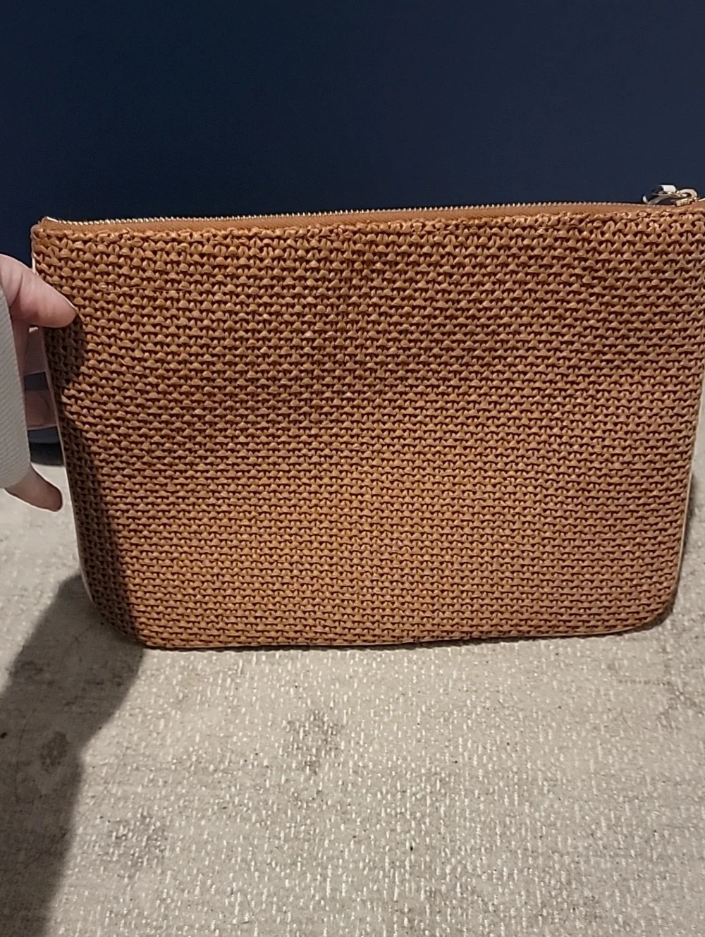 KATE SPADE Woven Straw Clutch - Tan